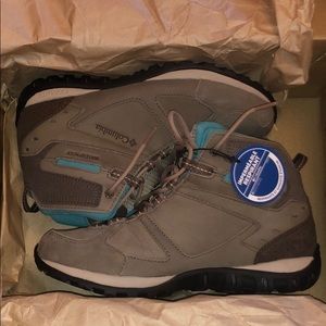 BRAND NEW Columbia hiking boots!
